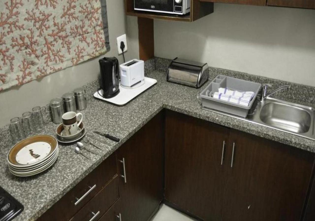 Emakhosini Self-Catering Apartments 德班 外观 照片